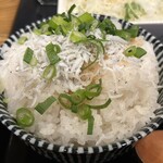伊勢桑名 貝縁 - ランチセットのしらすごはん