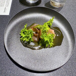 Japanese Soba Noodles 蔦 - アミューズの「生キクラゲと豚足のペペロンチーノ」