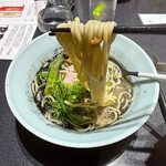 Japanese Soba Noodles 蔦 - 自家製の中細麺