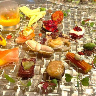 旬の前菜13種盛り合わせ