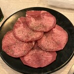 お肉屋さんが『君に、焼いて揚げる。』 - 