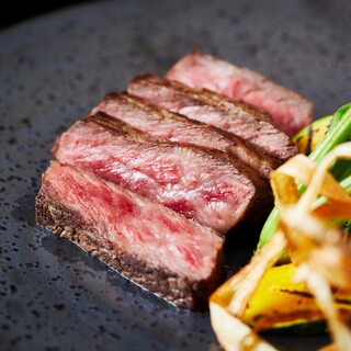 大人気！ディナービュッフェ和牛食べ放題も新登場