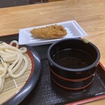 手打うどん 三徳 - 出汁
