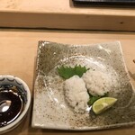 寿司のあおやま - ハモの温かい落とし｡生姜醤油で