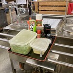 手打うどん 三徳 - 薬味まわり