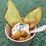 宮崎のおいも屋さん 武田製菓 - 料理写真:限定芋チップアイス