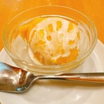 やっぱりインディア - しっかり固めの濃厚マンゴープリン！