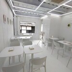 White Magic - 店内テーブル席の様子①～!!( ^o^)ﾉ