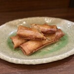 ドラゴン ショクドウ - 発酵白菜と豚肉の春巻き(本日のオススメ)