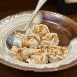 ドラゴン ショクドウ - 名物　やみつき水餃子