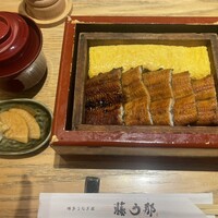 博多うなぎ屋 藤う那 - 上鰻せいろ蒸し(5貫)