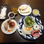 GRILL&DINING用賀倶楽部 - スペシャルモーニングセット800円