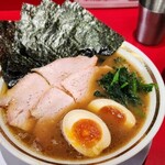 家系ラーメン 王道家直伝 青森野呂家 - 特製ラーメン