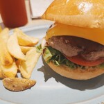 クラフト バーガー&グリル ジロー - 