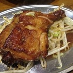 満天堂 - 骨付鳥850円