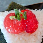 煮干結社 麺や 西絶豚 - すじこ明太子おにぎりアップ