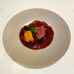 KOBAYASHI - 【高森和牛・マクラのステーキ、花ズッキーニ、太陽の卵】