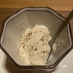 酒斎 伊とう - 豆腐のババロア、黒胡椒