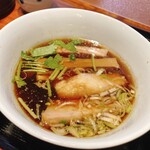 食煅 もみじ - つけ汁。メンマ増しにしようと思っていたのに忘れた(-ε-)