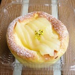 坪屋 - 料理写真:洋梨のブリオッシュ360円税込ｗ