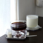 coffee house takizawake - コーヒーゼリー（530円） メロンとミルクのスムージー（870円）