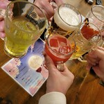 フルムーン - 仲間たちで乾杯