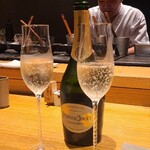 地葉はなれ - シャンパンで乾杯♡