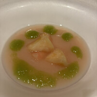 パトゥ - ⑥香川県産飯山町の白桃とセロリのスープ