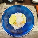 髙橋 謙太郎 - つぶ貝。昆布出汁のかき氷と共に。