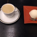 お食事処 多七 - レアチーズケーキ　珈琲