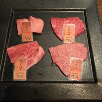 和牛焼肉 やくにく 路地裏 - 