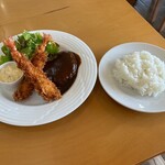 レストラン小さな森 - 