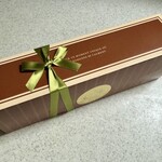 Patisserie Metron - 木の実とキャラメルバナナのパウンドケーキ 1700円