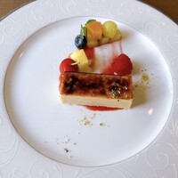 キングスウェル - クレーマカタラーナと季節のフルーツ