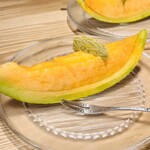 かにじぇんぬ 北のはなれ - 夕張メロン