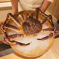 かにじぇんぬ 北のはなれ - 北海道根室産
                    2.６キロの活けたらば蟹