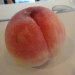 フルーツパーラー附木屋 - 完熟の白桃