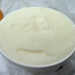 小泉牧場 - アイスミルク（搾りたてミルク）300円