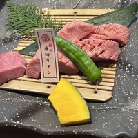 神戸牛焼肉 石田屋。Hanareの上 - 