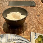 ARK HiLLS CAFE - 豚の生姜焼き定食1,450円、8分目のおかわりご飯