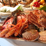 SABATINI di Firenze - 『長崎五島列島直送の鮮魚』　ワゴンにて新鮮な鮮魚の数々をお持ちいたします。