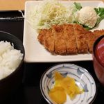 花つつじ - とんかつ定食　620円（税抜き）