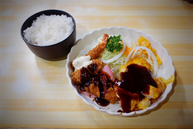 Katsuharu Nakawari Ten photo