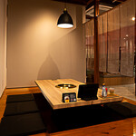 焼肉けしき - ロールスクリーンでくぎれる半個室