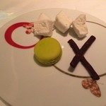 Epicure - マカロン、ギモーブ、オランジェのショコラ、ヌガー