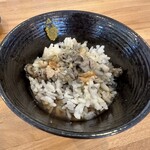 らーめん 八芯 - 鶏炭火ゆずこしょう追い飯 らーめんスープ投入