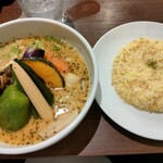 SOUP CURRY KING ゲートウェイ店 - 