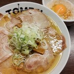 らーめん とめ治 - 料理写真: