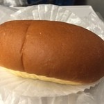 志津屋 - クリームパン