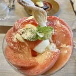 ビストロスリール - 桃パフェ